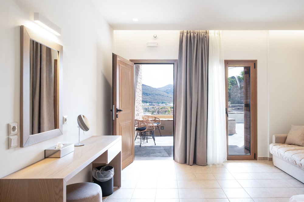 Deluxe Quadruple Room photo 3
