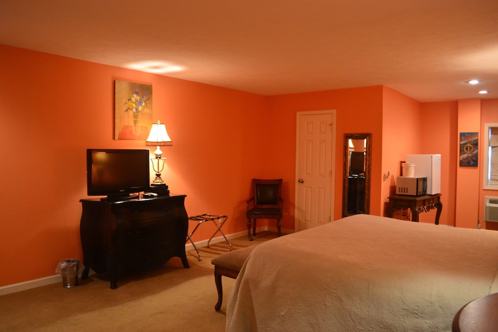 Burning Bush King photo 3