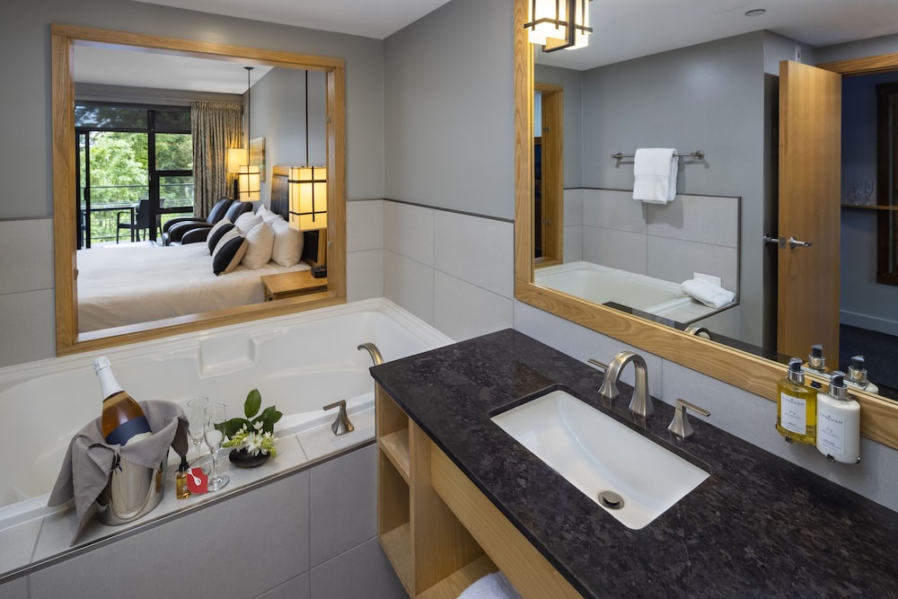 Ocean King (Pet Friendly) - Photo 6