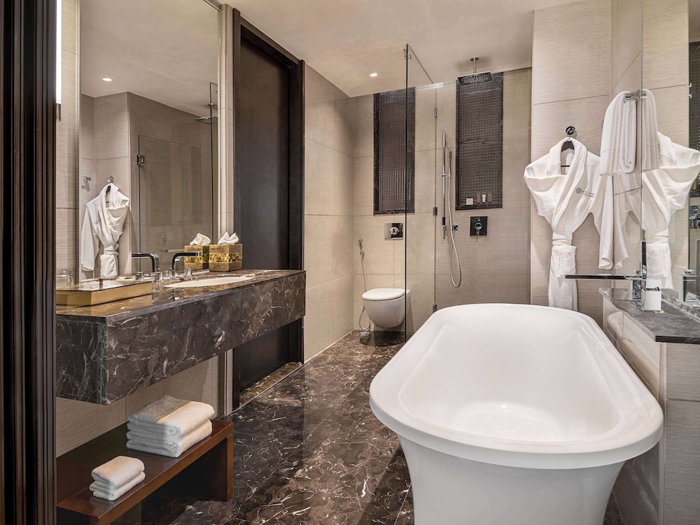 Executive Twin Room, 2 Twin Beds (City side)