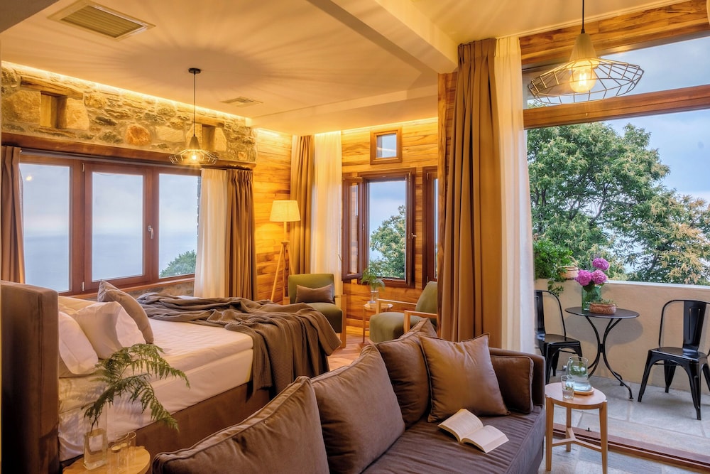 Family Apartment, 2 Bedrooms, Balcony, Sea View photo 1