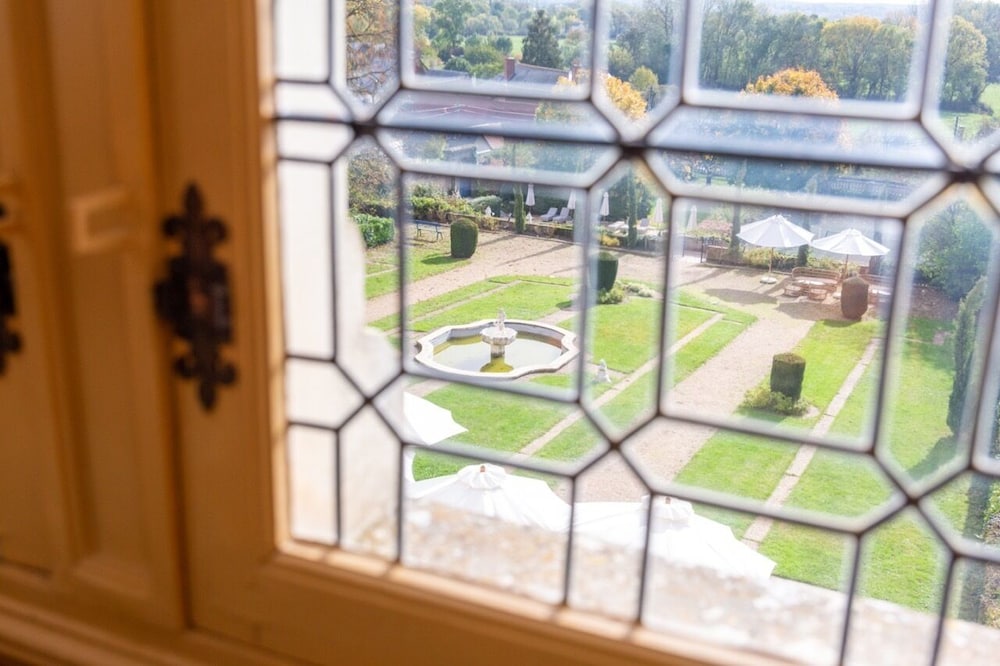 Luxury Double Room, Ensuite, Garden View (Prince De Condé) photo 3