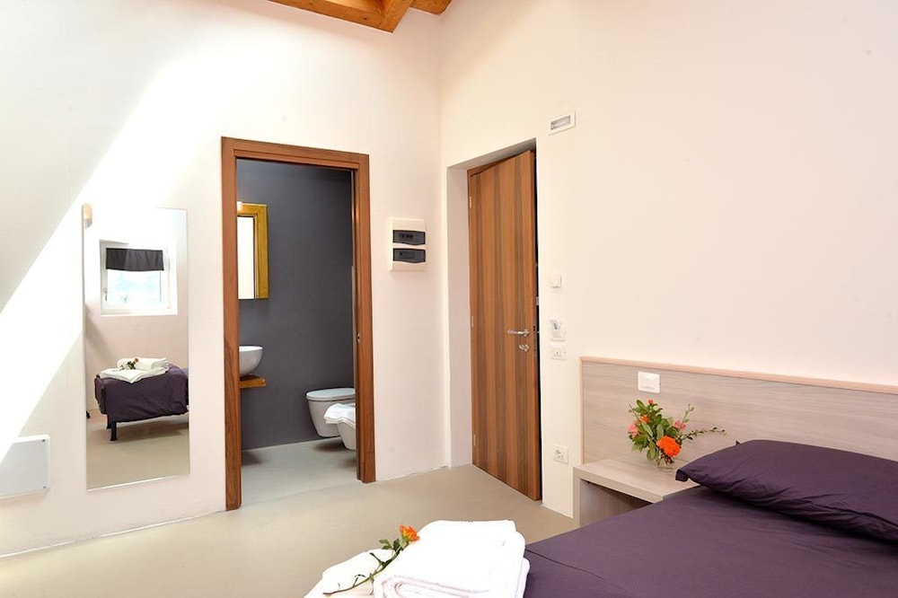Traditional Twin Room, 2 Twin Beds photo 1