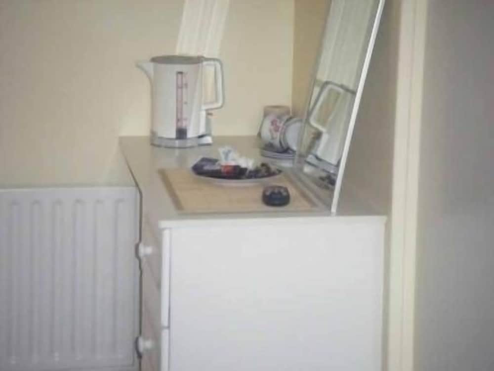 Double Single Ensuite photo 3