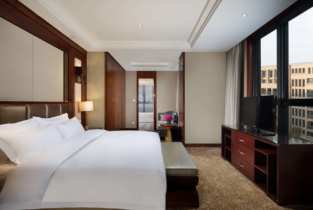 Business Room, 1 King Bed photo 1