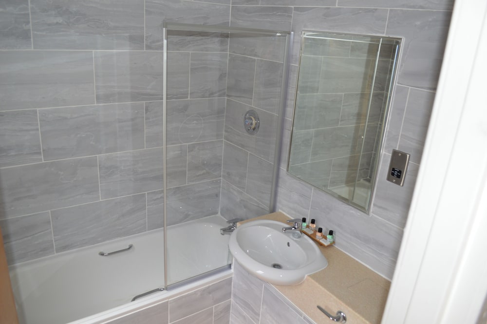 Basic Double Room, 1 Double Bed photo 3