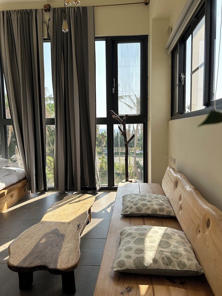 Sea View Squirrel Quad Room - Photo 8