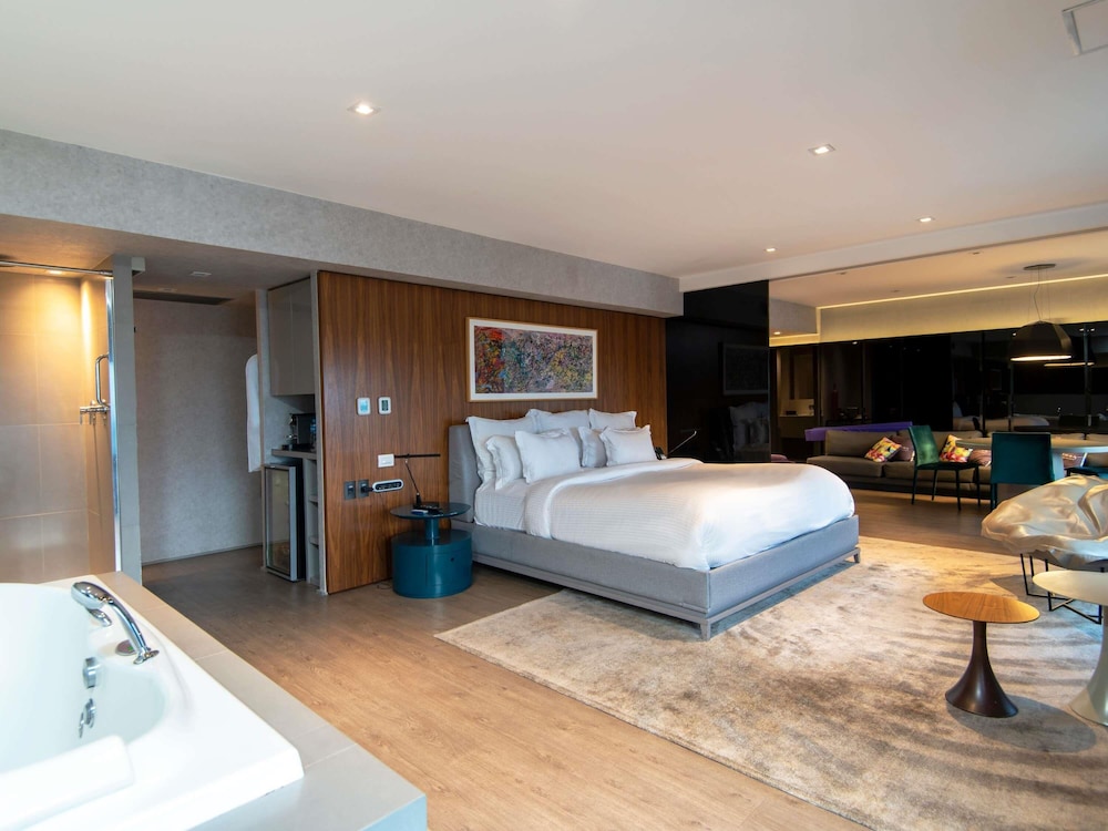 Suite, 1 King Bed (view of Ibirapuera Park)