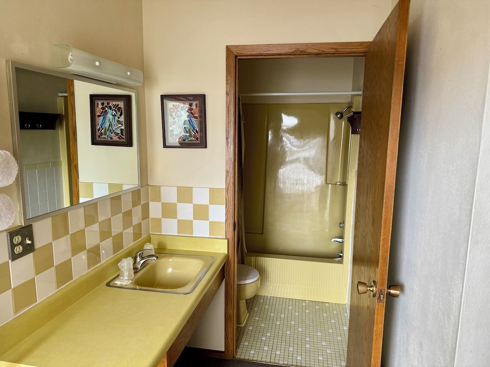 Room, 2 Double Beds, Non Smoking, Kitchenette photo 2