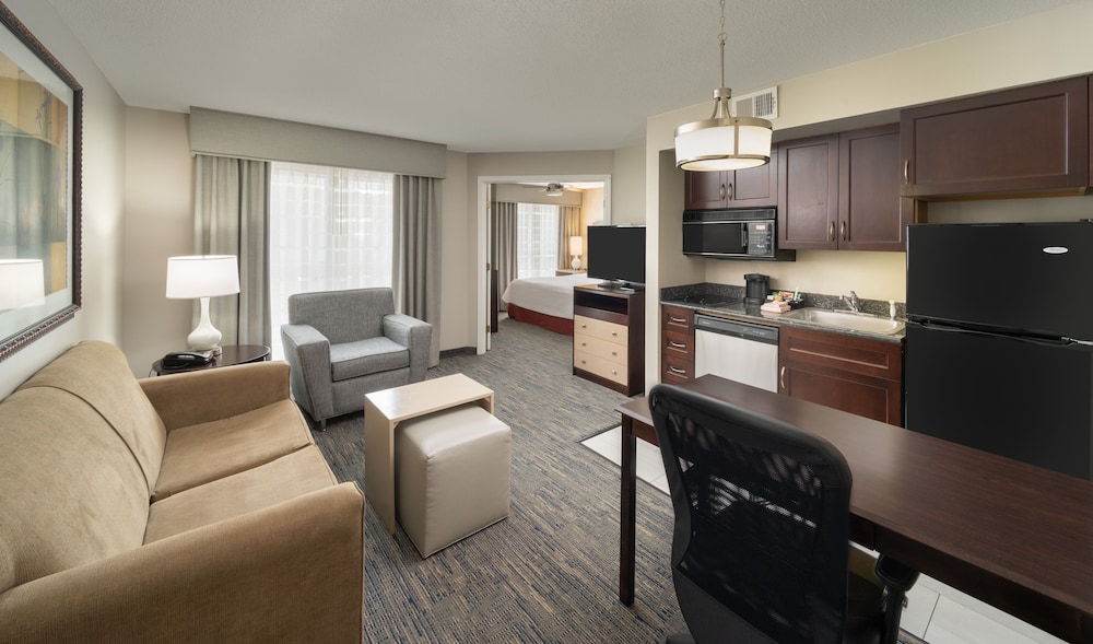 Suite, Accessible, Non Smoking - Photo 2