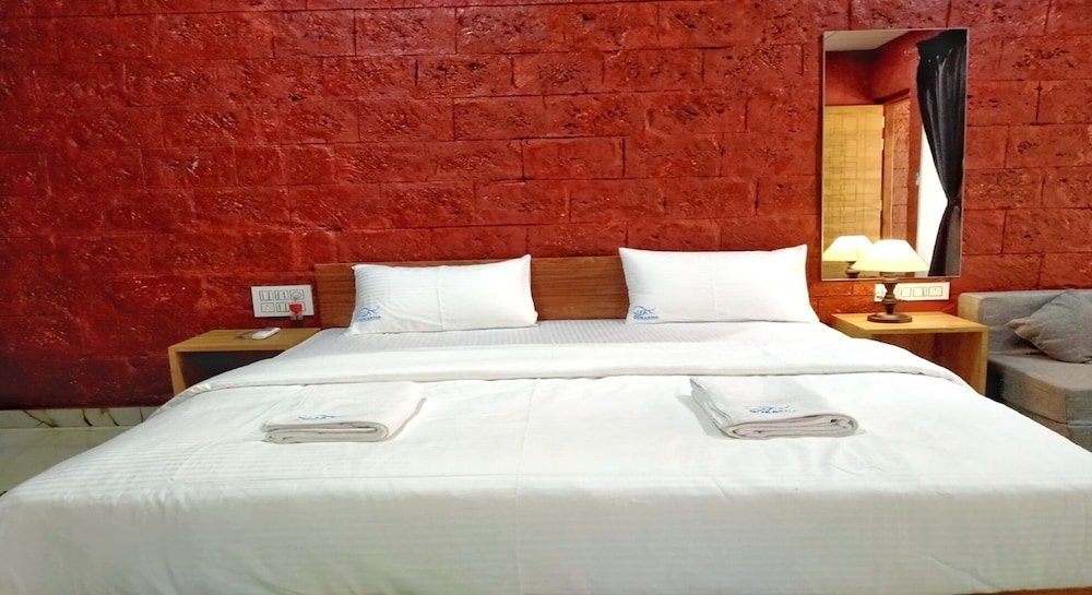 Deluxe Family Room - Photo 19