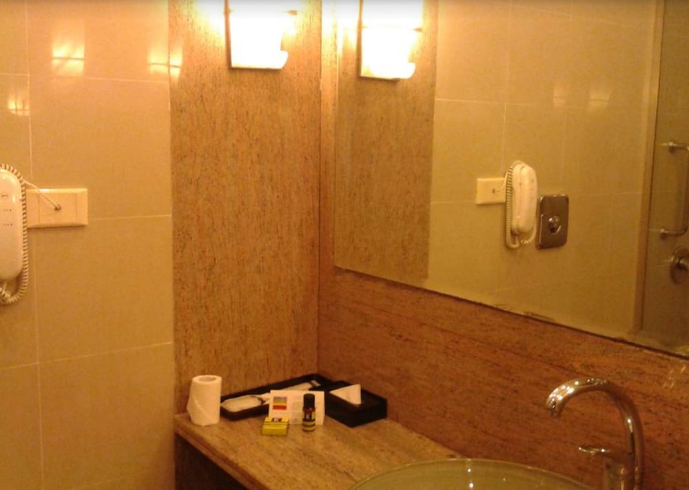 Deluxe Twin Room, 2 Queen Beds — the supplier's photographs — photo 4
