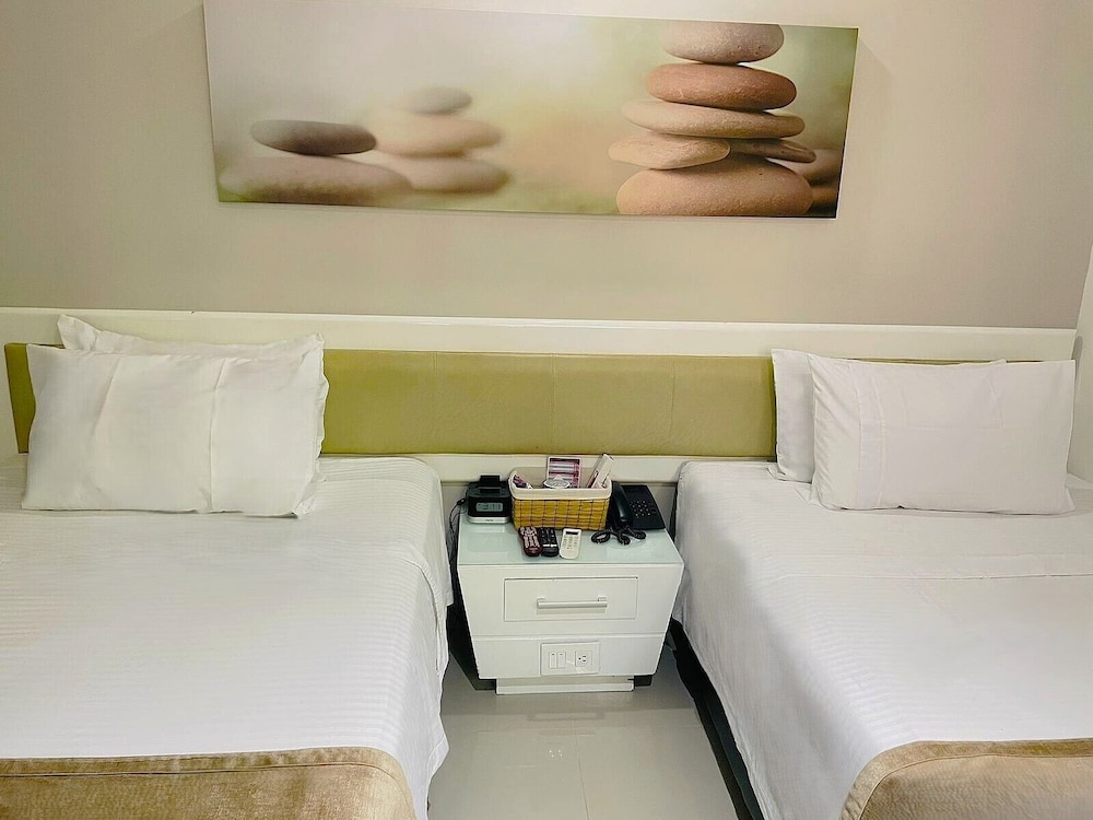 Basic Twin Room photo 2