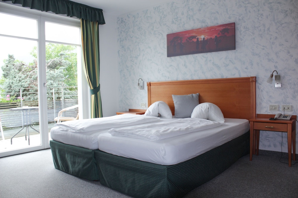 Basic Double Room photo 1