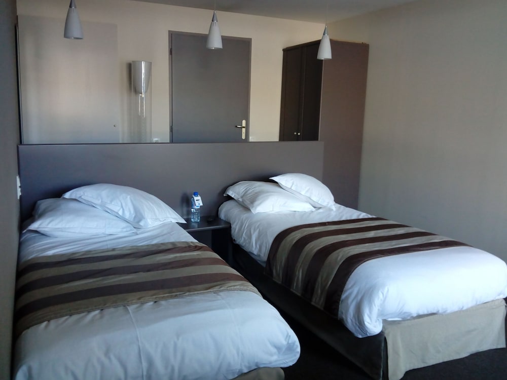 Standard Twin Room photo 1