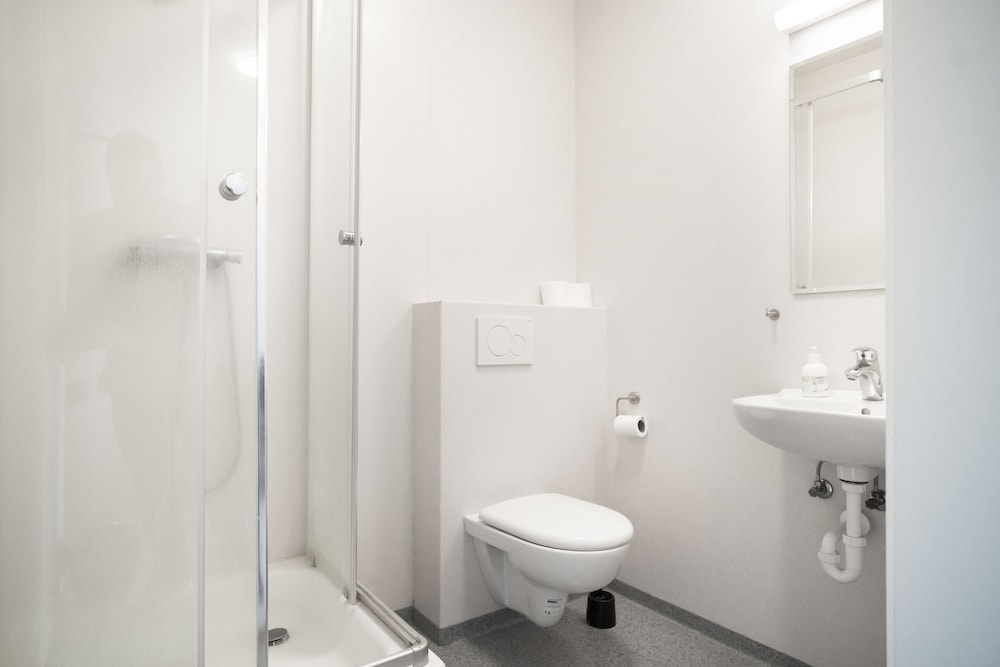 Double or Twin Room, Private Bathroom photo 2