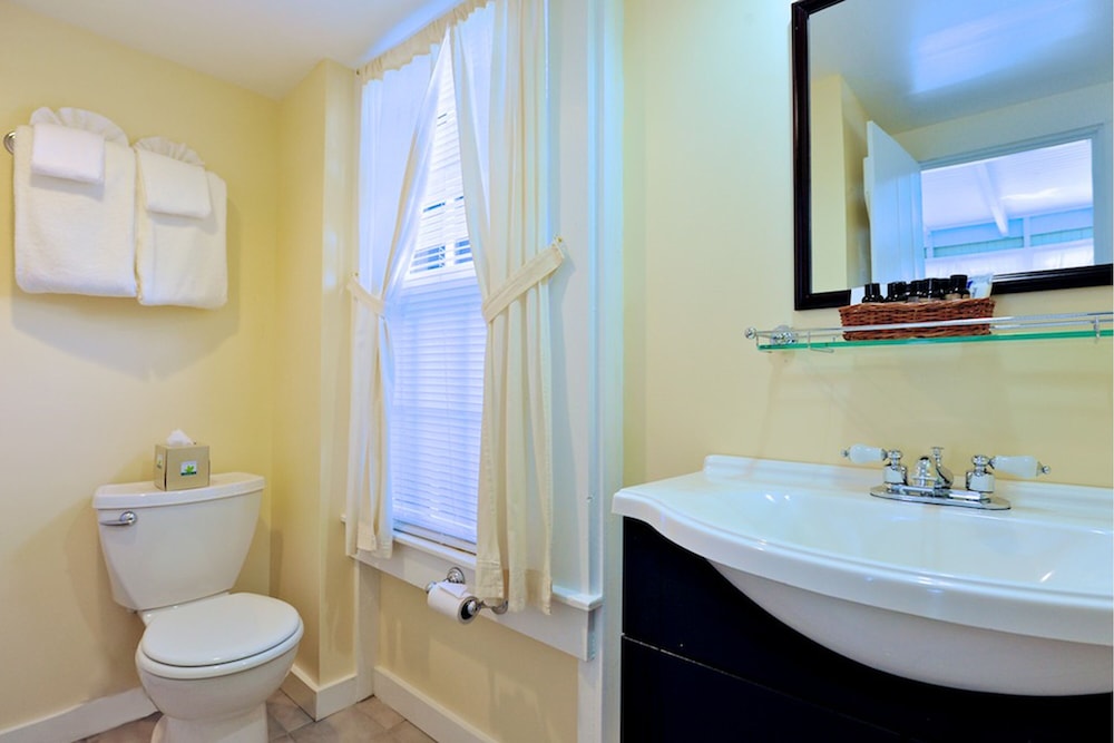 Main House Twin Room photo 3