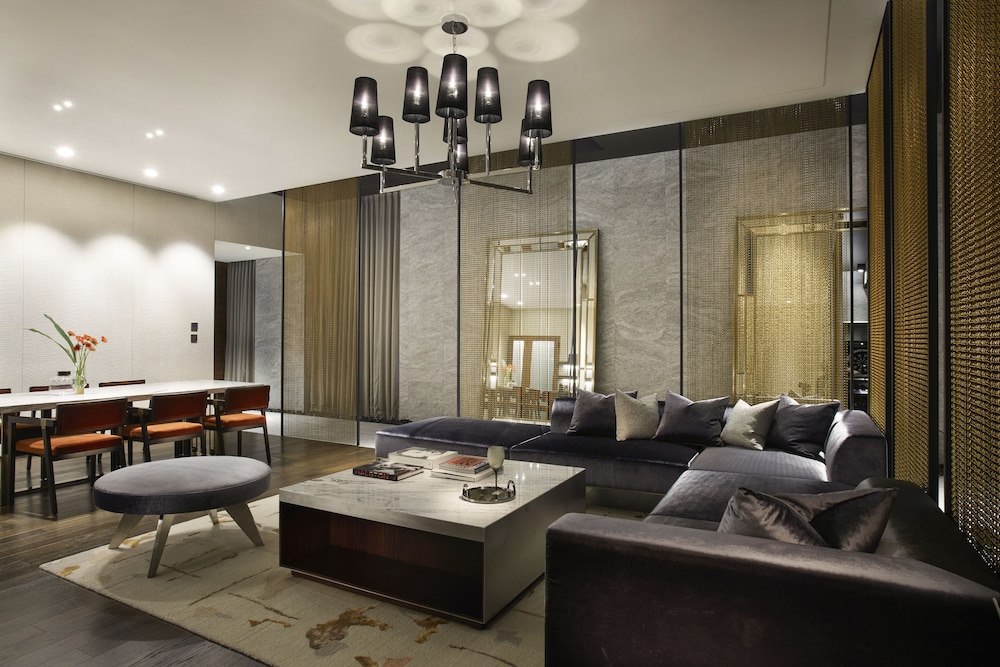 Upper House Room photo 3
