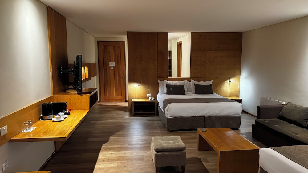 Deluxe Studio Suite