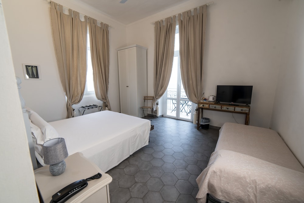Triple Room, Balcony, Sea View