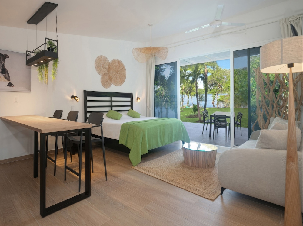 Bungalow, 1 King Bed with Sofa bed, Sea Facing