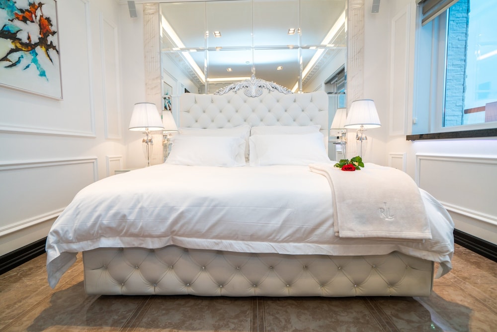 Pearl Suite - Free Spa Access photo 1