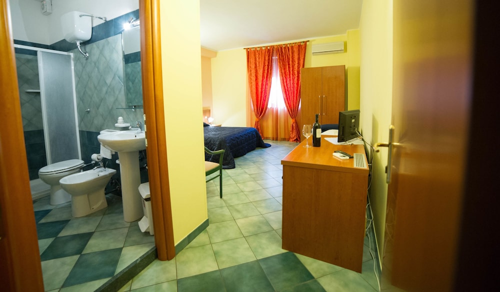 Quadruple Room photo 2