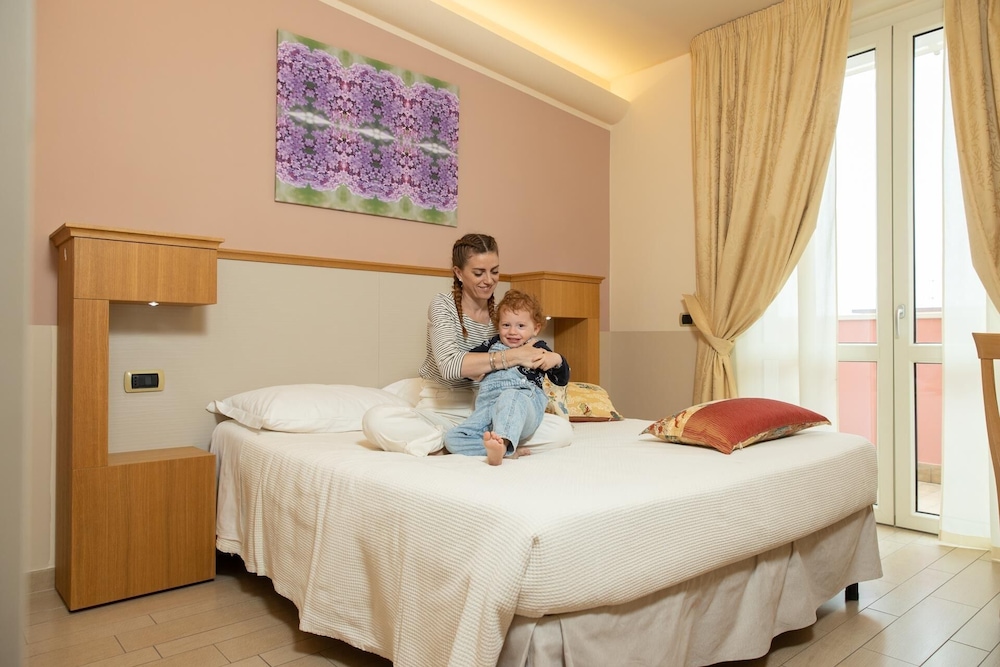 Superior Double Room, City View