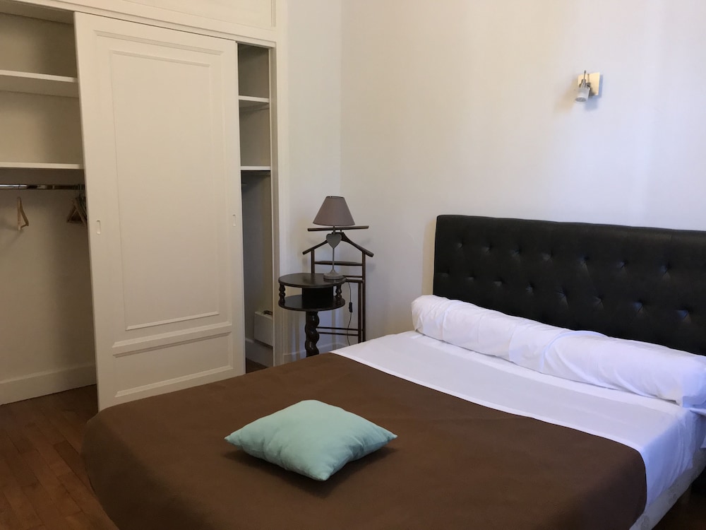 Double Room, 1 Double Bed, Non Smoking photo 2