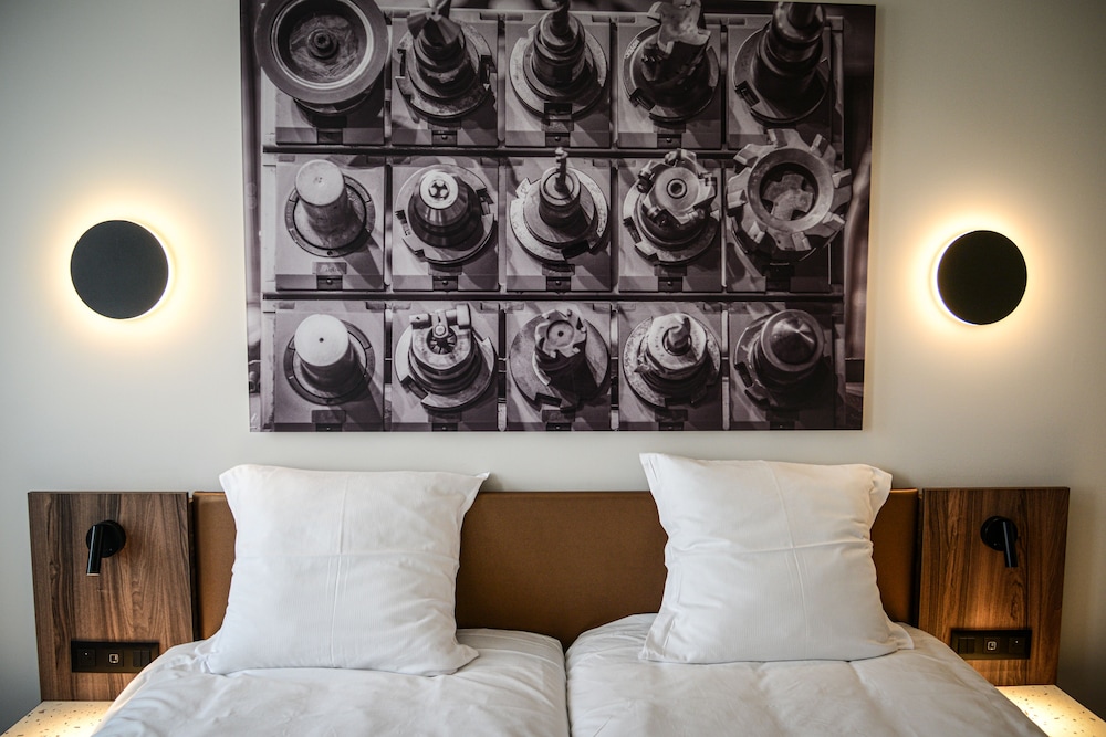 Deluxe Double Room, 2 Twin Beds, Garden View