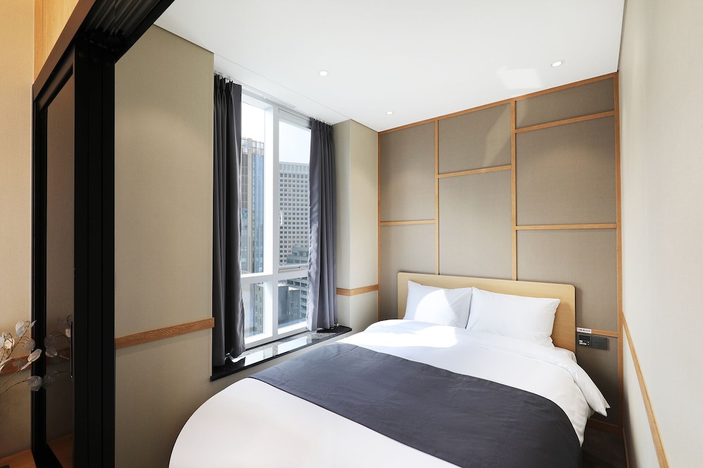Royal Twin Room (No parking) photo 2
