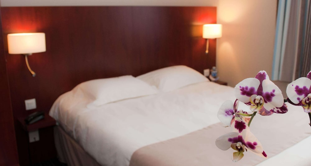 Standard Room, Multiple Beds (1 double bed + 1 bunk bed) - Photo 2