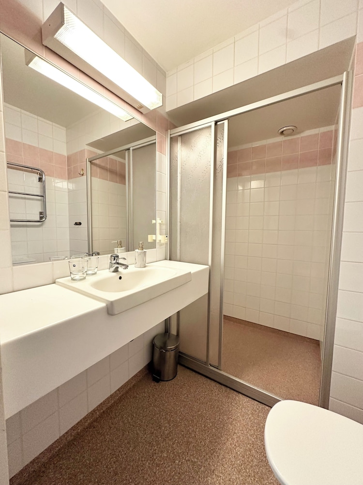 Comfort Room photo 3