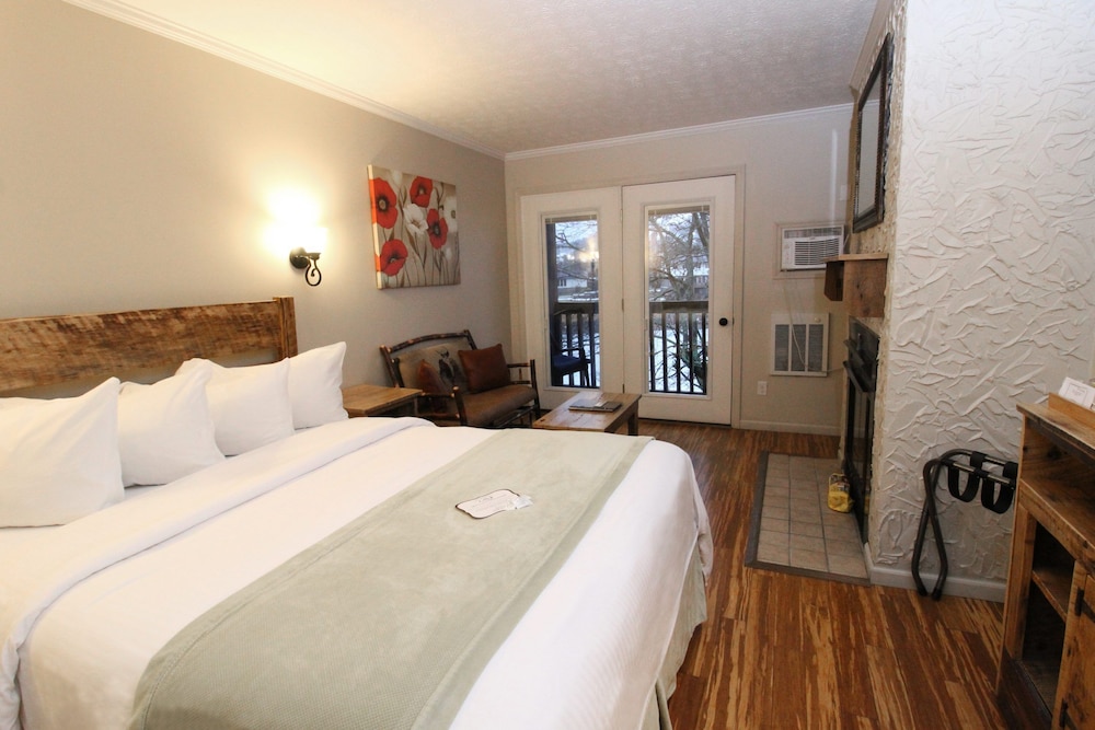 Deluxe Single Room, Lake View