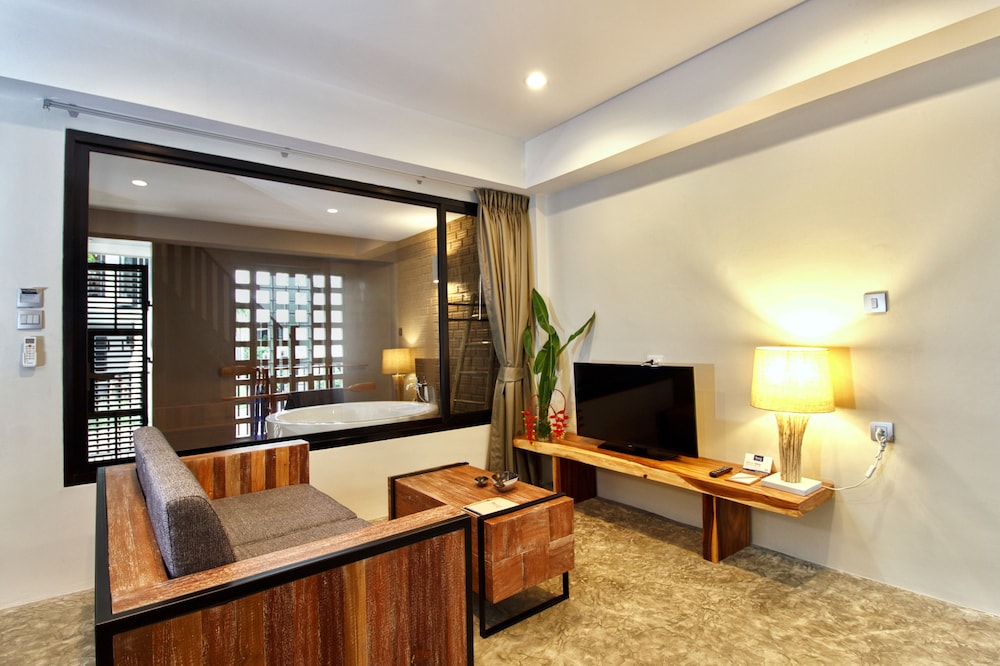 Duplex - Photo 4