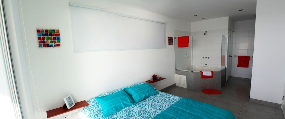 Panoramic Apartment, 3 Bedrooms, Ocean View, Oceanfront