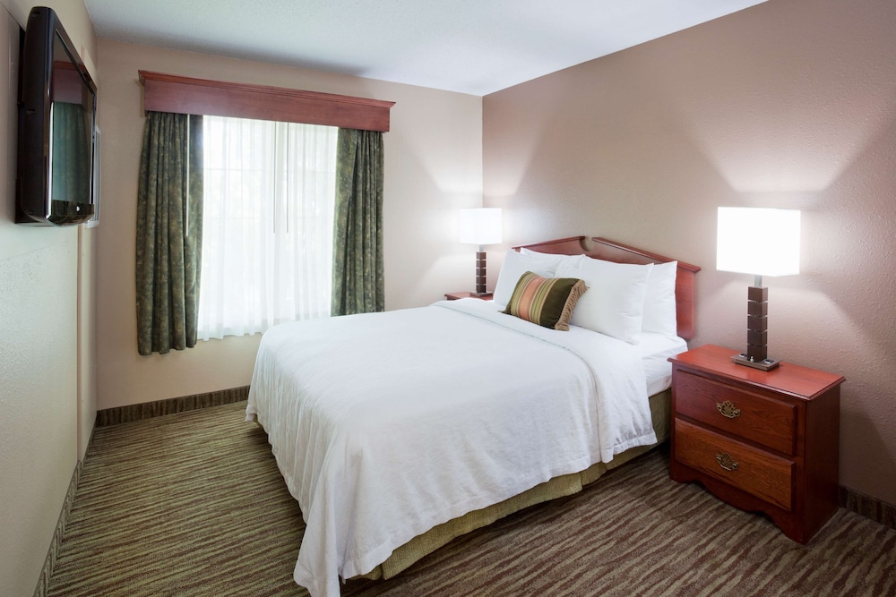 Standard Suite, 2 Bedrooms, Non Smoking - Photo 1