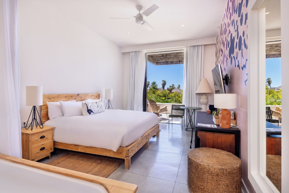 Room, 1 King Bed, Jetted Tub