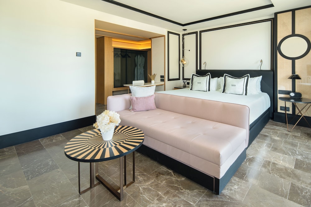 Studio Suite, Terrace (Jacuzzi Single Use) - Photo 2