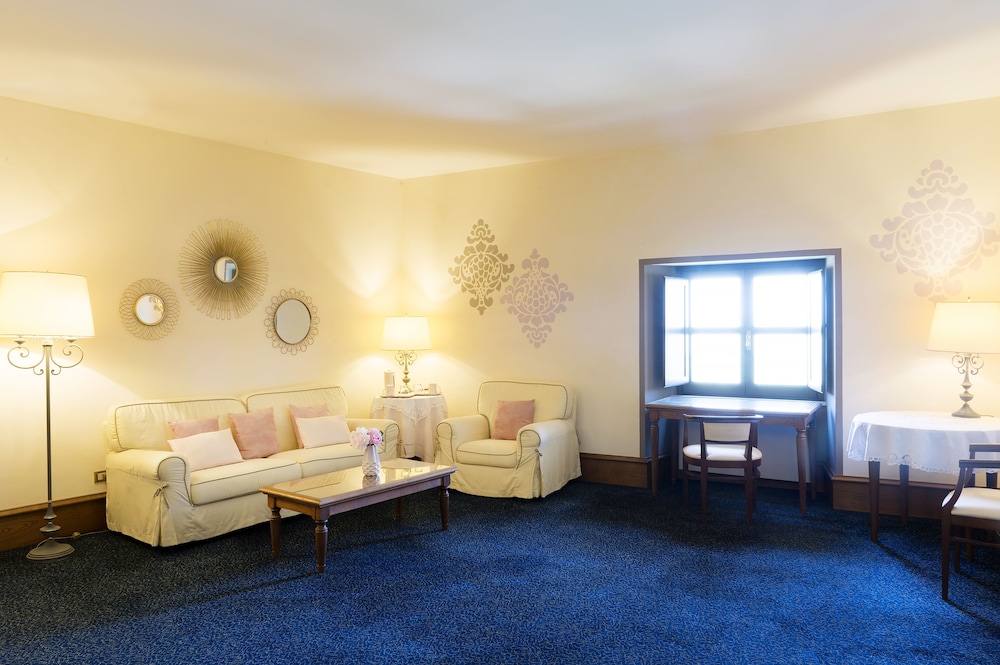 Exclusive Suite, 1 Queen Bed photo 2