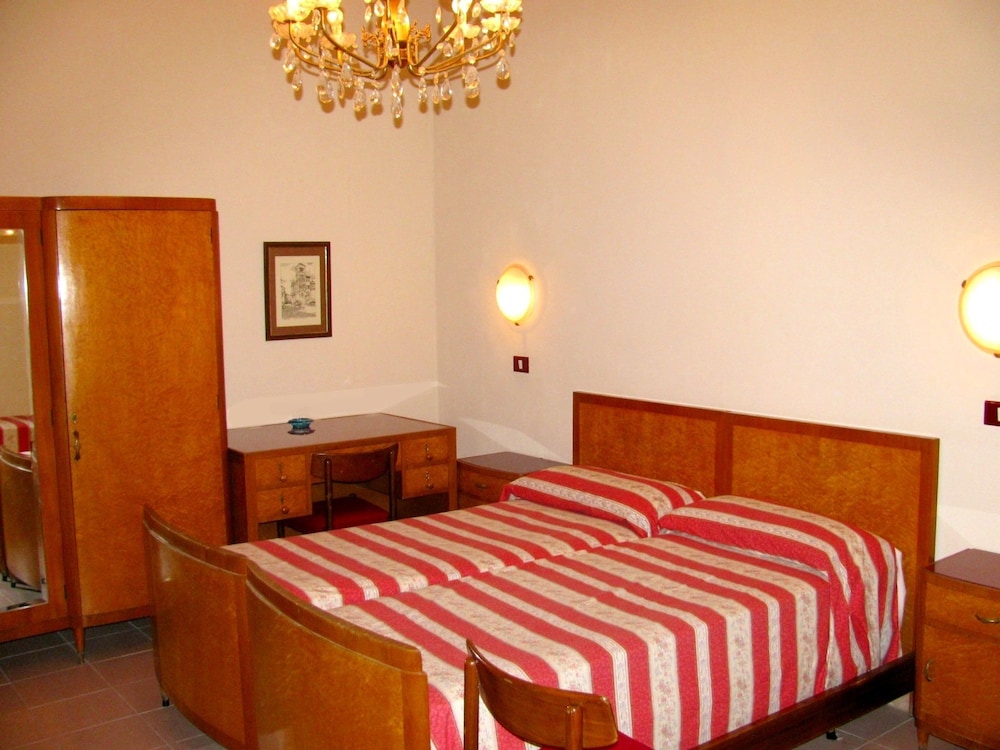 Superior Twin Room, Non Smoking, City View