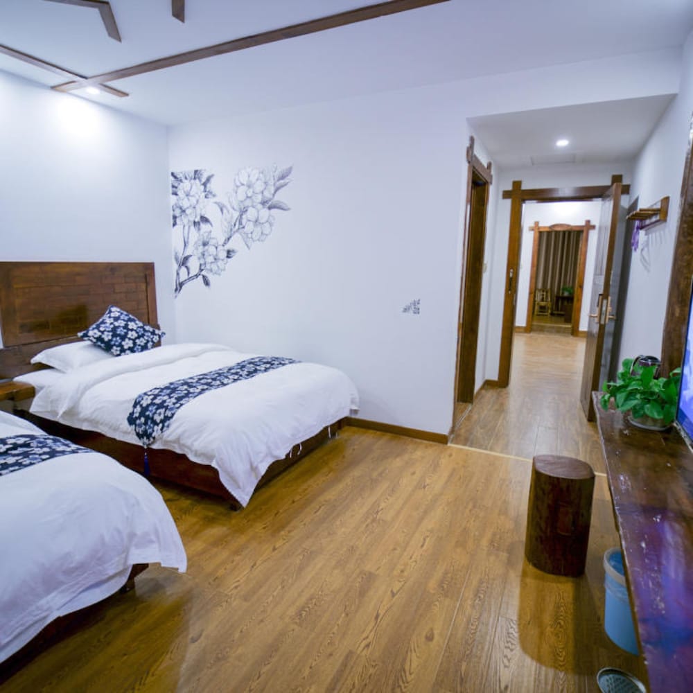 Economy Twin Room photo 2