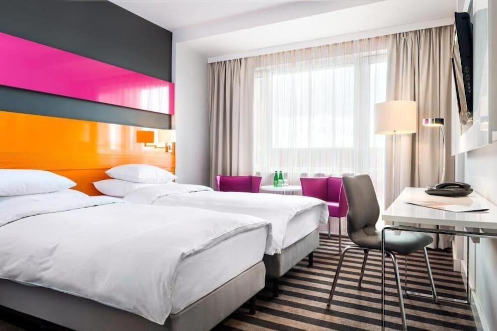 Standard Twin Room - Photo 3