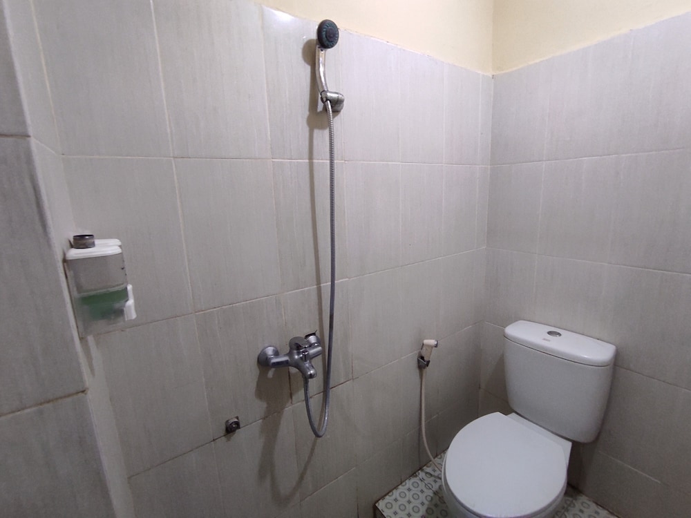 Deluxe Double Room - Photo 11