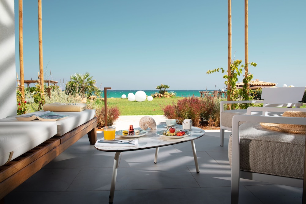 Superior Double Room, Sea View, Beachfront