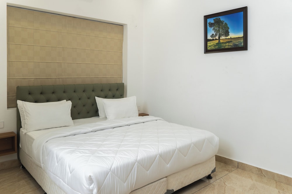 Deluxe Room - Photo 4
