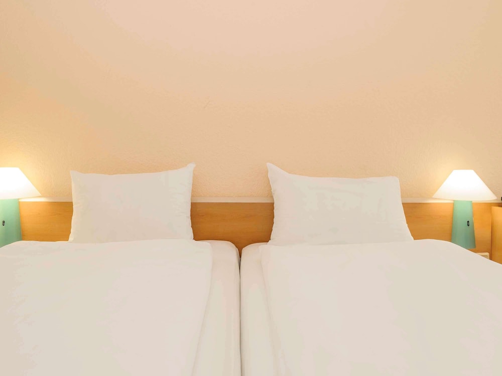 Standard Twin Room, 2 Twin Beds - Photo 5