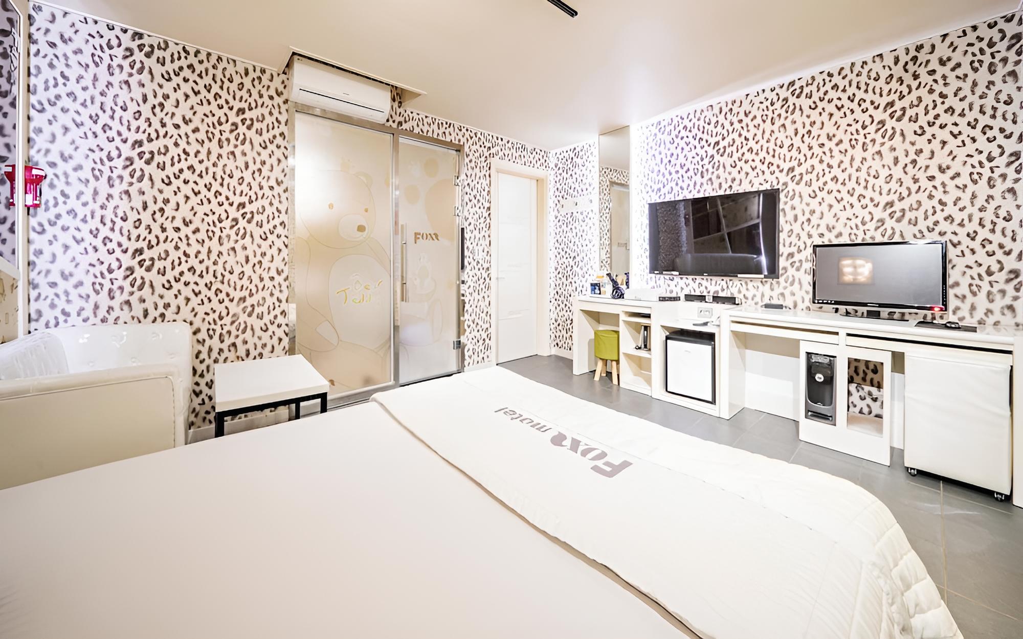 Room (Deluxe) photo 1