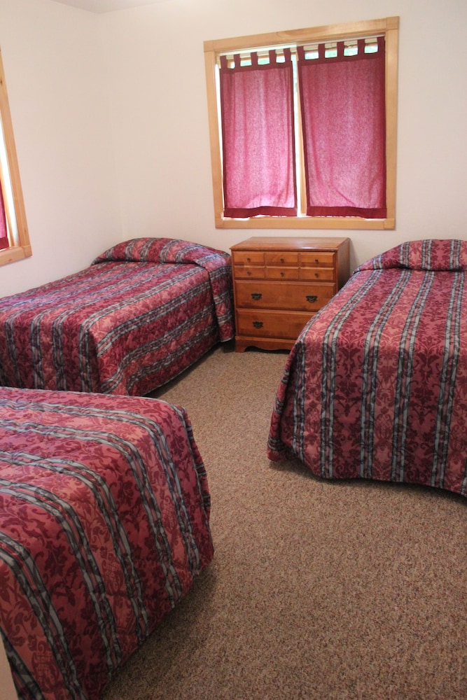 Deluxe Cabin photo 1