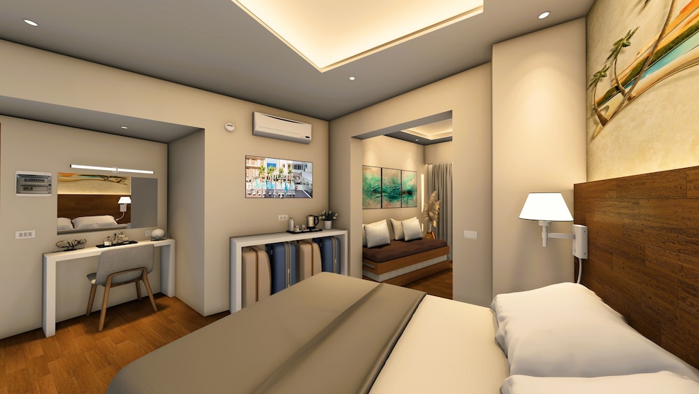 One Bedroom Triple Family Room photo 1